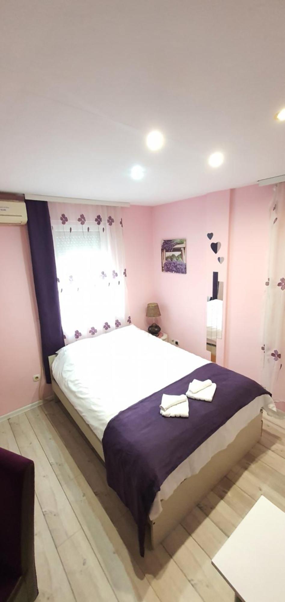 Studio Keti Belgrado Esterno foto